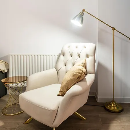 311 Apartament